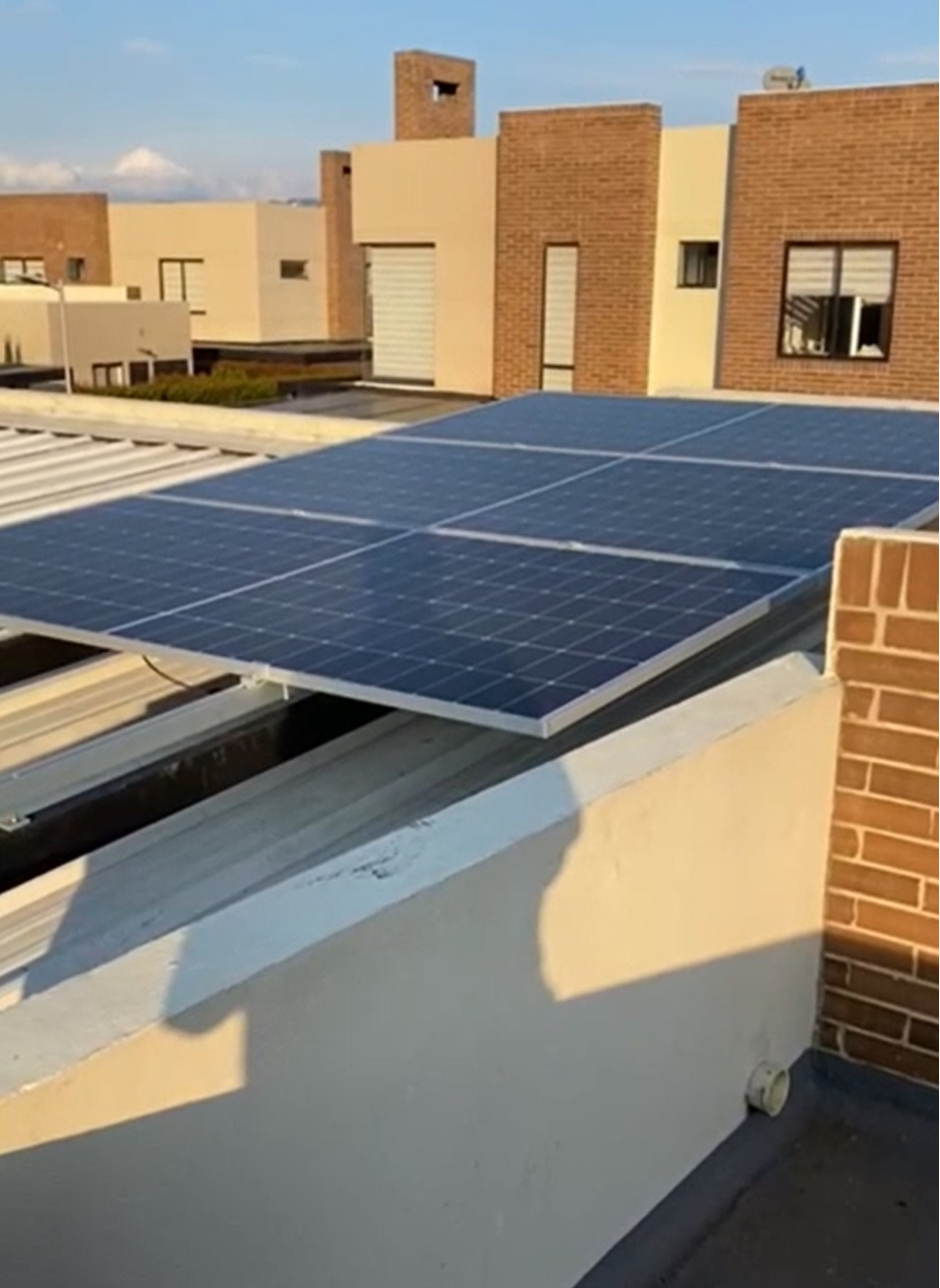 Sistema de Energía solar fotovoltaica 2024