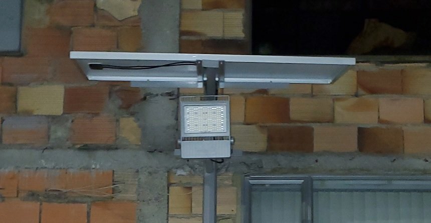 Reflectores 100W escenarios deportivos, 2023 Reflectores 100W escenarios deportivos, 2023